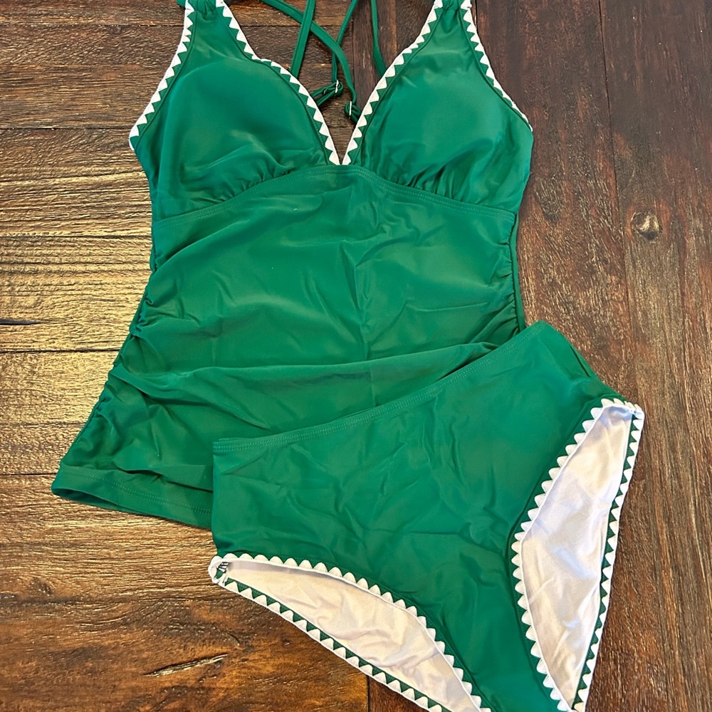 Green Tankini Swimsuit, V Neck Push Up Top, High Waisted Bottom - Picture 8 of 15